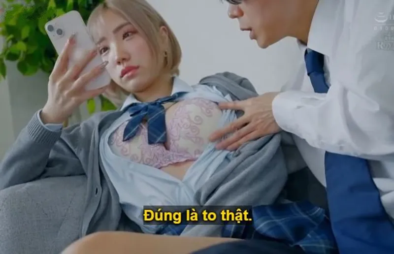 Cô học trò băng giá, chỉ ham tiền bạc, anh muốn hành động gì với em cũng được.